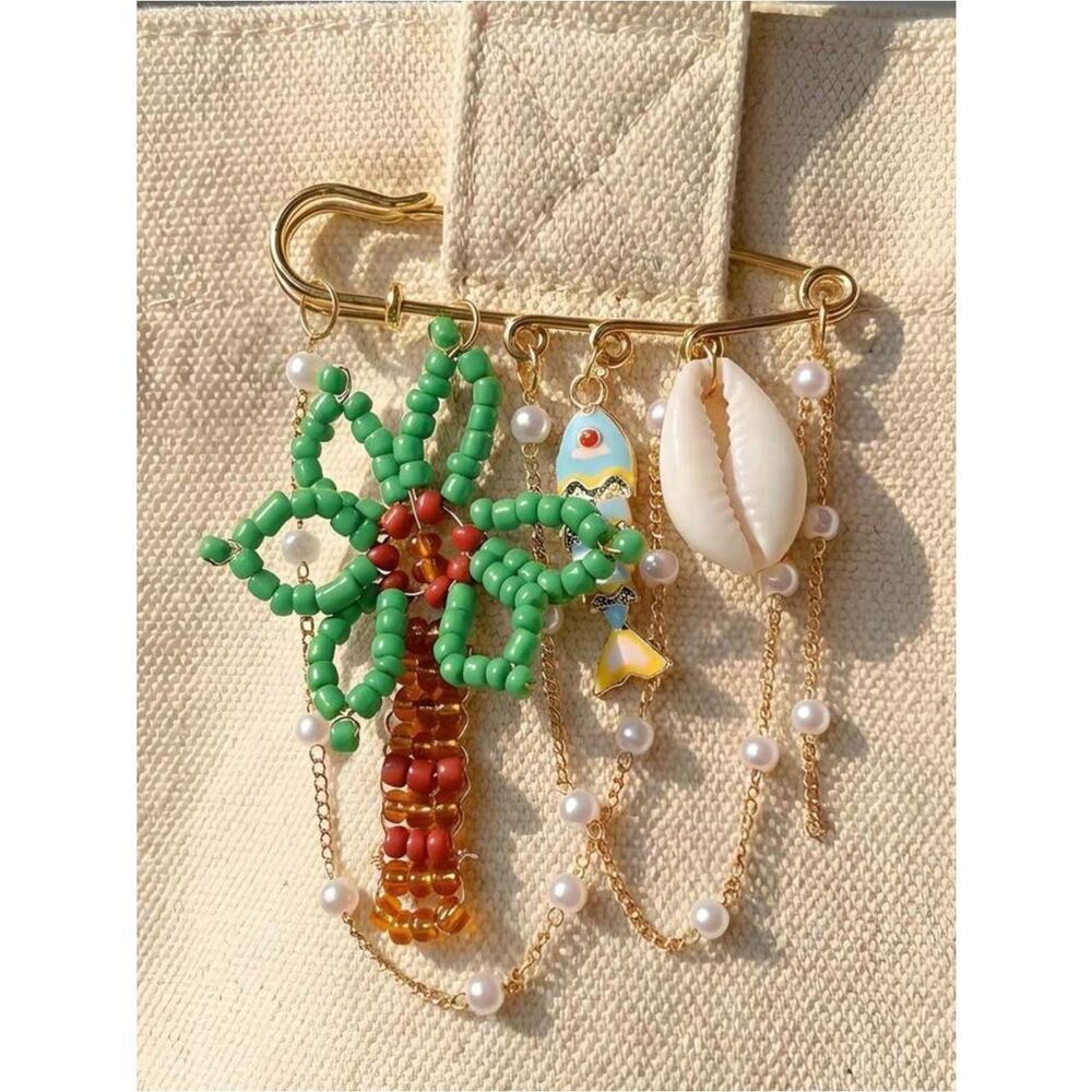 Green Beaded Palm Tree Brooch A1633